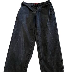 Signature8 womens  black distressed color Relaxed Jeans detail at the bottom